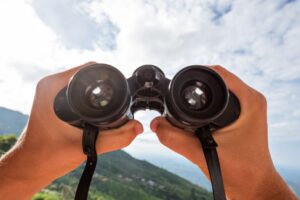 how to focus binoculars